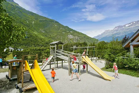 Camping Château De Rochetaillée foto 8