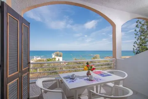 Iliostasi Beach Appartementen in Koutouloufari, foto 2