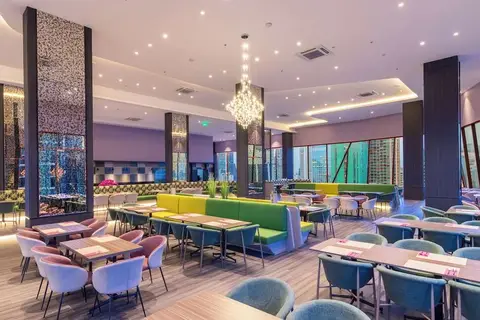 Queensland Hotel Bangkok in Bangkok — foto 5