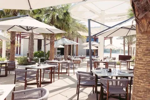 Erth Abu Dhabi in Abu Dhabi — foto 8