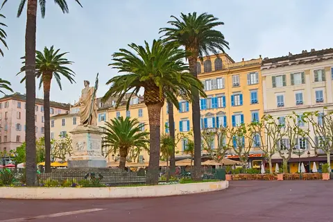 Ontdek Corsica in Ajaccio — foto 16