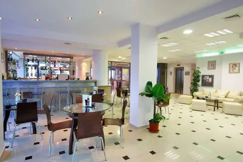 Bijou Hotel in Равда — foto 13