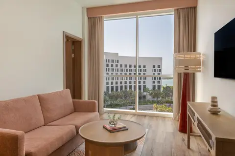 Yas Plaza Circuit in Crowne Plaza Abu Dhabi Yas Island, foto 14