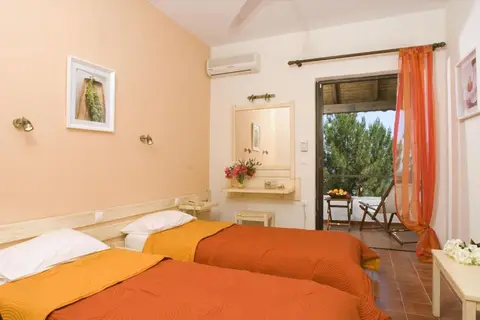 Hotel Nautilus Barbati in Μπαρμπάτι — foto 28