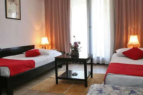 Aleksandar in Budva — foto 19