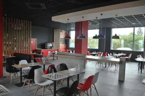 Ibis Sofia Airport Hotel in Berkein — foto 8
