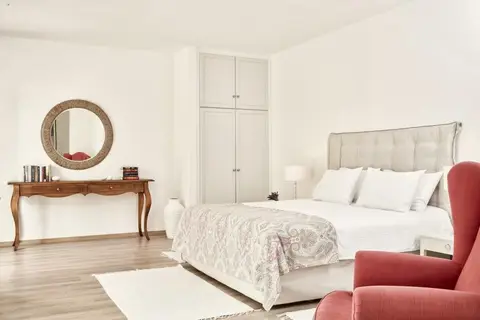 Yria Boutique Hotel & Spa in Παροικιά — foto 12