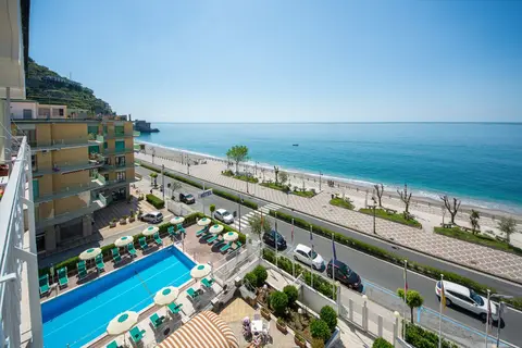 Hotel Pietra di Luna in Maiori — foto 4
