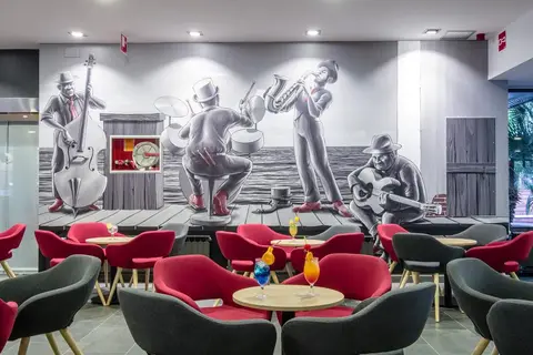 Aparthotel California in Salou — foto 4