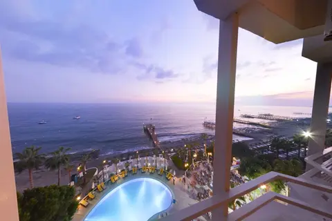 Anitas Beach Hotel in Alaşehir — foto 23