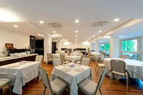 Barchetta Excelsior in Como — foto 8
