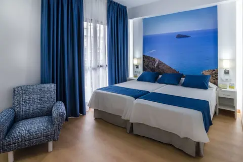 Hotel Avenida in Benidorm — foto 19