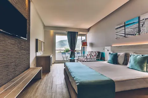 Carine Hotel Park in Bijela — foto 3