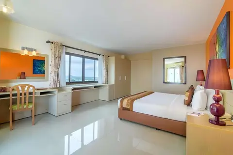 Golden Beach Cha-am Hotel in ชะอำ — foto 14