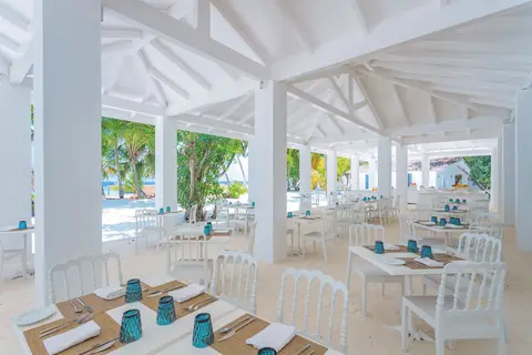 Sandies Bathala Maldives in Bathalaamaagaa Kanthila — foto 2