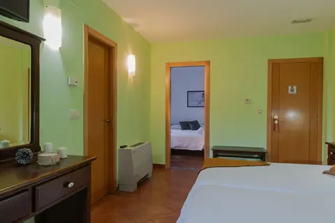 Hotel Balneario Río Pambre in Palas de Rei — foto 18