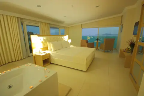 Dragut Point North Hotel in Bodrum — foto 17