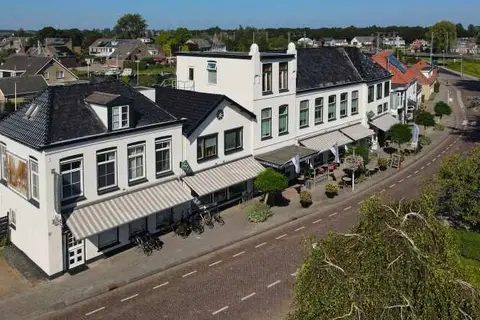 Grandcafé en Hotel Goerres in Akkrum — foto 11