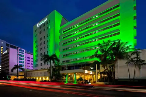 Holiday Inn Miami Beach Oceanfront in Miami Beach — foto 15