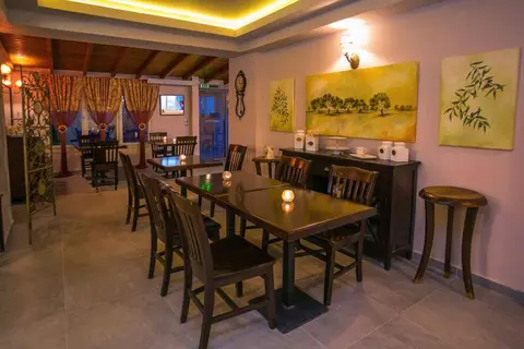 Thalassies Nouveau in Λιμενάρια — foto 27