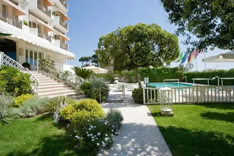 Il Negresco in Forte Dei Marmi — foto 2