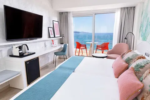 Hotel Cristina by Tigotan Las Palmas in Las Palmas de Gran Canaria — foto 12