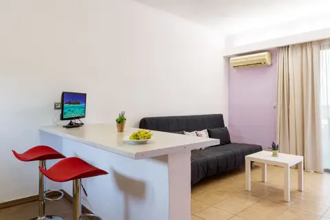 Terinikos in Ιαλυσός — foto 10