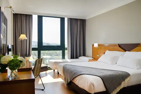 Hotel Oca Puerta del Camino in Santiago De Compostela — foto 10