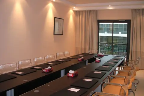 Le Corail Suites Hotel in Tunis — foto 28
