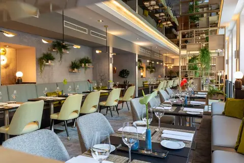 Leonardo Royal Hotel Berlin Alexanderplatz in Berlijn — foto 6