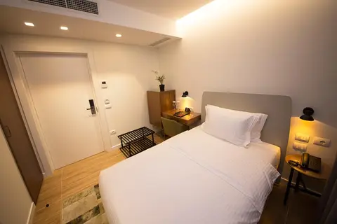 Hotel Theatro in Tirana — foto 11
