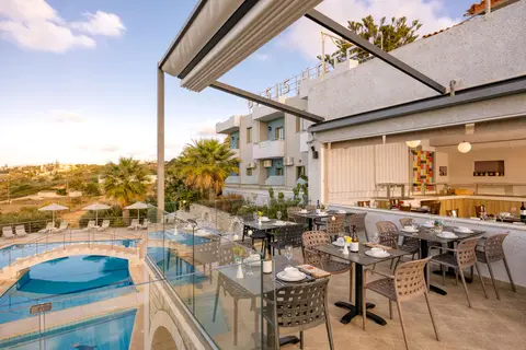 Oasis Hotel in Skaleta, foto 16