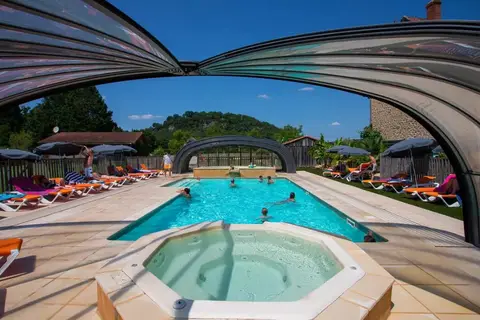 Flower Camping La Sagne in Vitrac — foto 4