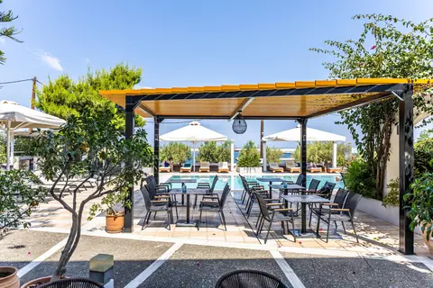 Hotel Sunrise Village in Kalamaki — foto 17