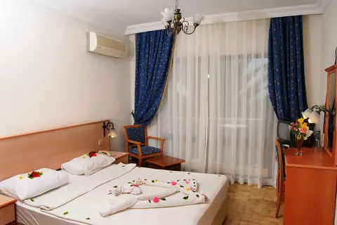 Dogan Paradise Beach in Menderes, foto 2