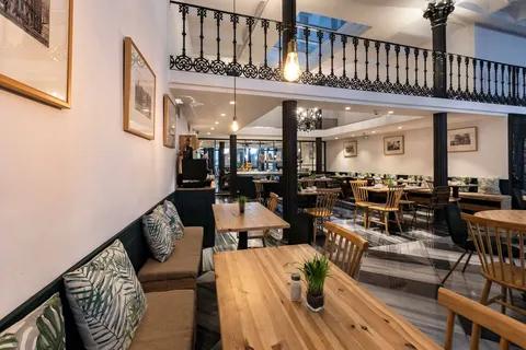 Hotel Petit Palace Plaza de la Reina foto 12