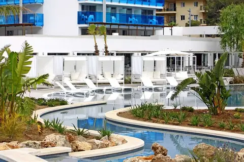 BG Tonga & Suites Tower Design Hotel in Santa Margalida — foto 3
