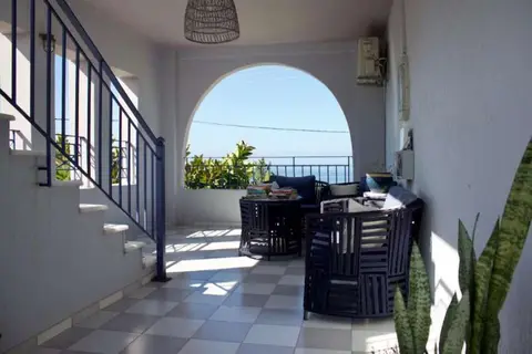 Kekatos Studios in Μηνιά — foto 7