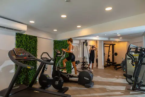 Leonardo Crystal Cove Hotel & Spa by the Sea in Παραλίμνι — foto 10