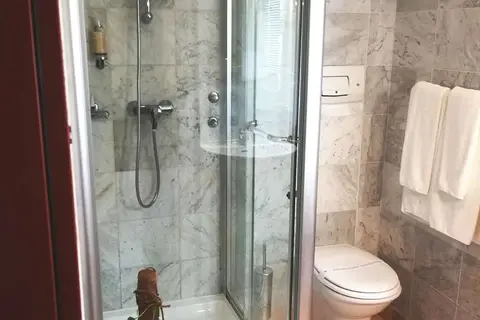 Phoenix Hotel in Zagreb — foto 14