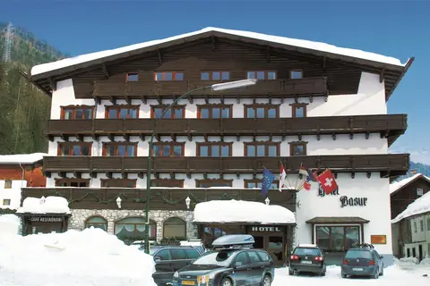 Berghotel Basur in Flirsch — foto 15