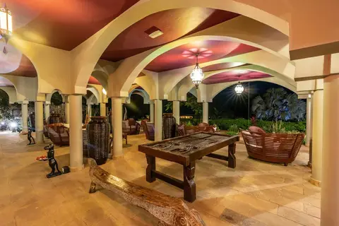 Royal Zanzibar Beach Resort in Nungwi — foto 10