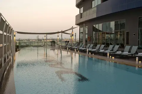 Damac Maison Dubai Mall Street in Dubai — foto 27
