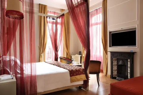 Château Monfort in Milaan, foto 15