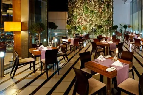 Crowne Plaza Harbiye in Fatih — foto 2