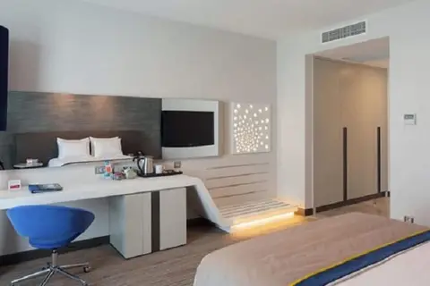 Ramada Hotel & Suites by Wyndham Izmir Kemalpasa in Konak, foto 23