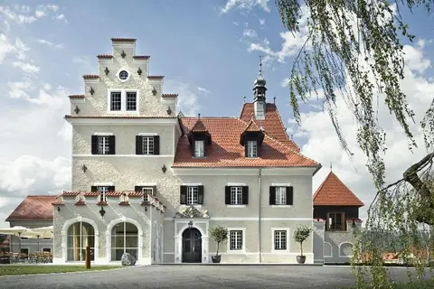 Hotel G'Schlössl Murtal in Großlobming