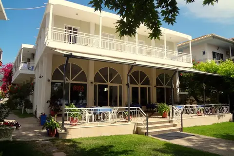 Avra Beach Hotel in Municipal Unit of Ellomenos