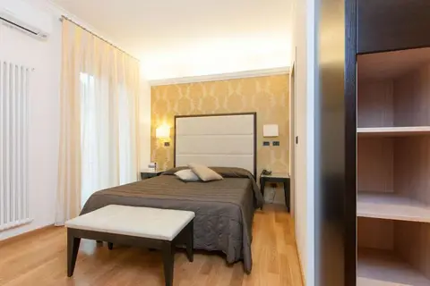 Hotel Touring in Bologna — foto 26