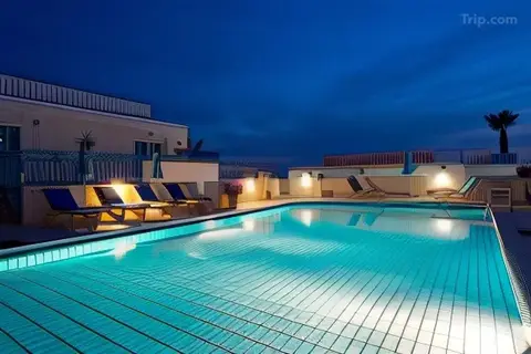 Sunny Hill Hotel Apartments in Paphos — foto 17